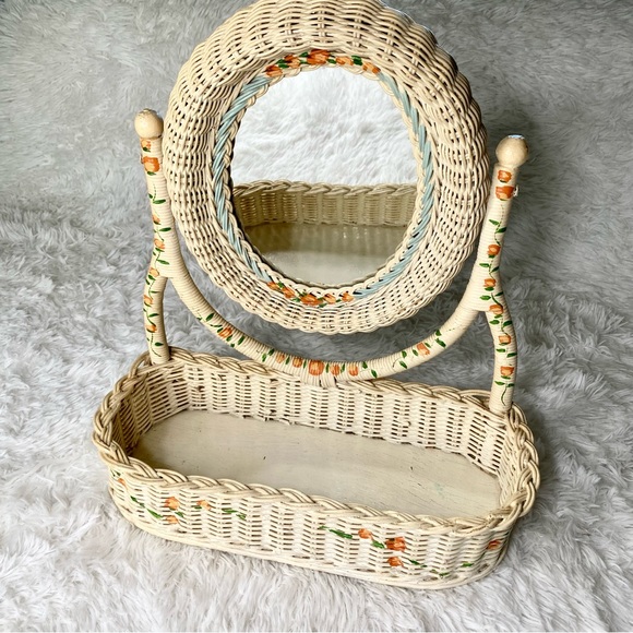 Vintage Woven Wicker Rattan Floral Tabletop Vanity Mirror With Attached Caddy - Picture 1 of 12
